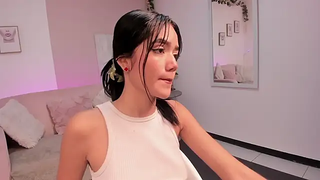 Snapshot of Mila_jenner chatting on 02-24-26, 03:46 Mila jenner online show from 02-24-26, 03:46