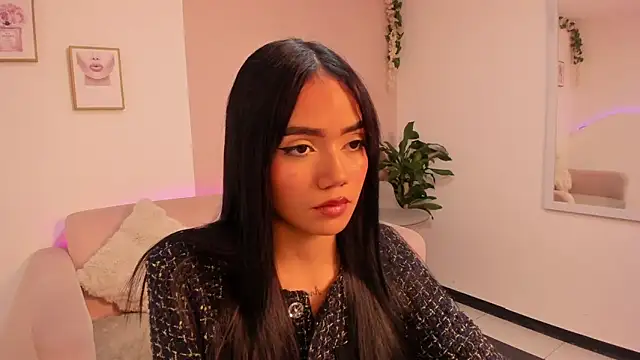 Snapshot of Mila_jenner chatting on 02-25-26, 12:05 Mila jenner online show from 02-25-26, 12:05