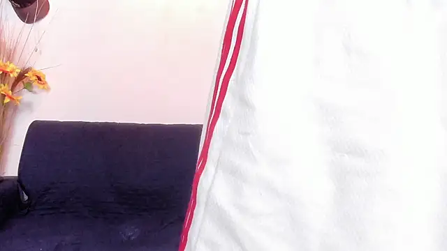 Snapshot of DalilaQueen_blowjob1 chatting on 06-05-26, 09:42 DalilaQueen blowjob1 online show from 06-05-26, 09:42
