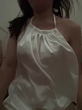 Snapshot of DoliceGirl2k chatting on 05-16-26, 02:43 DoliceGirl2k online show from 05-16-26, 02:43
