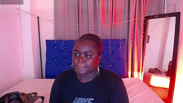 Snapshot of neighbor-ebony chatting on 07-11-26, 03:29 neighbor-ebony online show from 07-11-26, 03:29