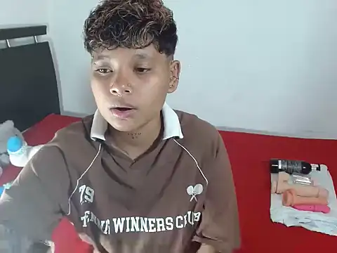 Snapshot of scarletfox__3 chatting on 02-10-26, 12:20 scarletfox 3 online show from 02-10-26, 12:20