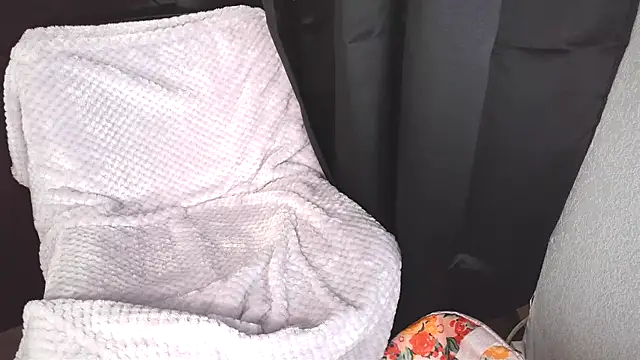 ArielsFeet333 online show from 02-25-26, 11:26