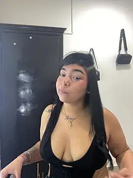 Snapshot of big_booty_girl chatting on 02-19-26, 11:45 big booty girl online show from 02-19-26, 11:45