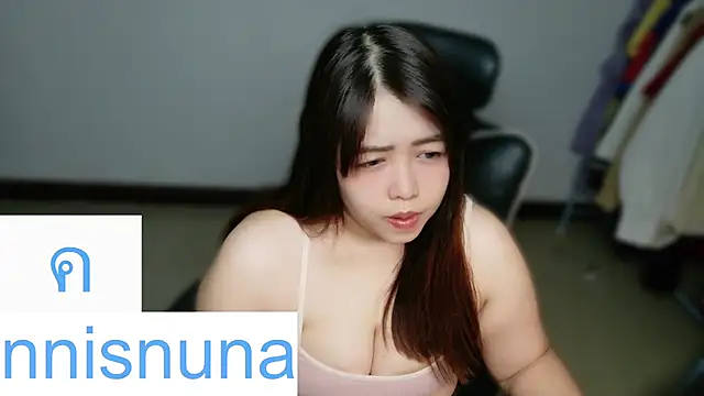 Snapshot of nunanunanuna chatting on 05-23-26, 11:42 nunanunanuna online show from 05-23-26, 11:42