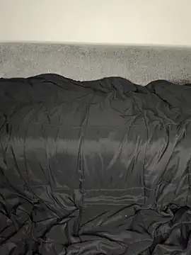 Ebony Queeen online show from 04-15-26, 01:26