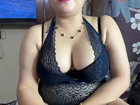 Snapshot of Hersheykaur chatting on 05-31-26, 06:42 Hersheykaur online show from 05-31-26, 06:42