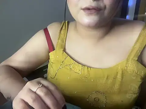 Snapshot of Hersheykaur chatting on 04-20-26, 10:11 Hersheykaur online show from 04-20-26, 10:11