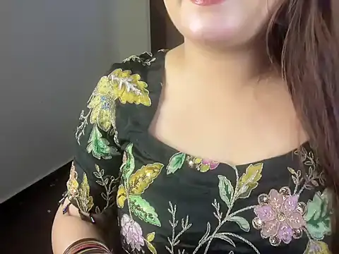 Snapshot of Hersheykaur chatting on 04-22-26, 11:55 Hersheykaur online show from 04-22-26, 11:55