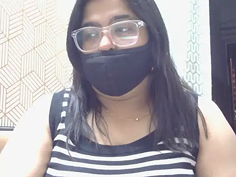 GangbangCouple online show from 04-13-26, 05:00