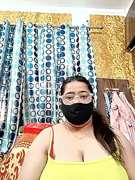 GangbangCouple online show from 03-07-26, 09:27