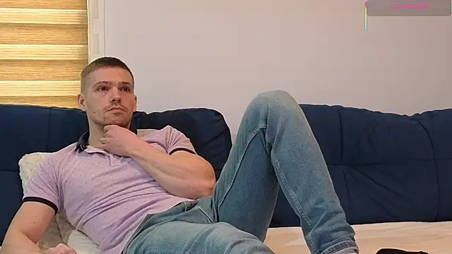 Snapshot of JulianTurner chatting on 02-09-26, 01:31 JulianTurner online show from 02-09-26, 01:31