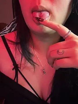 HaleyKin online show from 03-15-26, 04:58