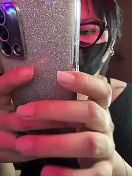 HaleyKin online show from 04-11-26, 06:11