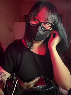 HaleyKin online show from 03-27-26, 05:58