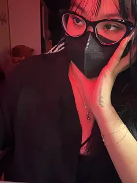 HaleyKin online show from 03-24-26, 01:22