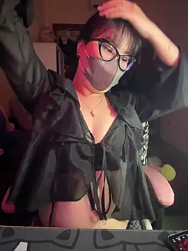 HaleyKin online show from 04-27-26, 03:54