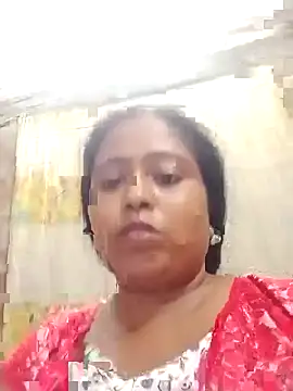 Snapshot of Puja_9999 chatting on 07-12-26, 06:20 Puja 9999 online show from 07-12-26, 06:20