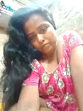 Snapshot of Puja_9999 chatting on 07-20-26, 04:31 Puja 9999 online show from 07-20-26, 04:31