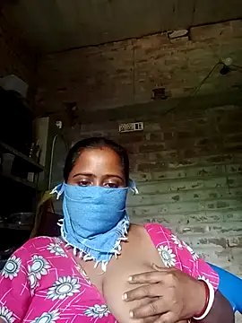 Snapshot of Puja_9999 chatting on 07-25-26, 06:21 Puja 9999 online show from 07-25-26, 06:21