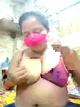Snapshot of Puja_9999 chatting on 07-14-26, 05:41 Puja 9999 online show from 07-14-26, 05:41