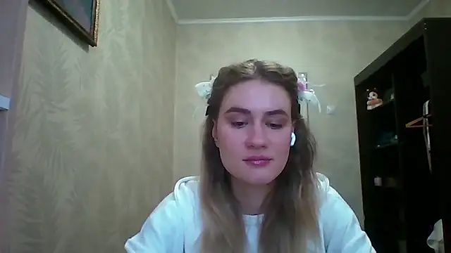 Snapshot of DeanneGilcher chatting on 02-26-26, 09:31 DeanneGilcher online show from 02-26-26, 09:31