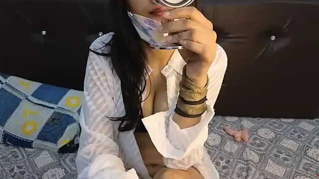 KavyaCurves online show from 04-05-26, 05:36