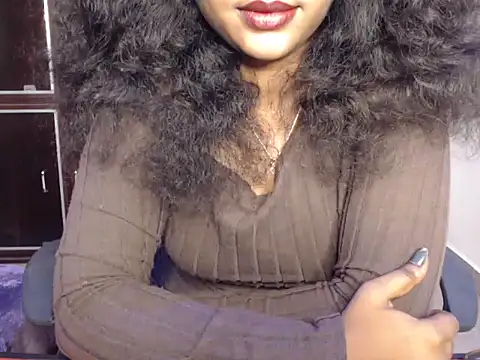 Snapshot of VixenNandhu chatting on 04-30-26, 07:43 VixenNandhu online show from 04-30-26, 07:43