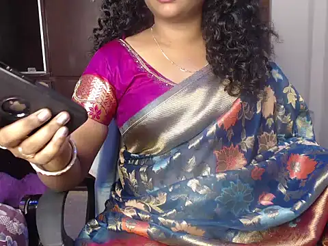 Snapshot of VixenNandhu chatting on 07-31-26, 06:16 VixenNandhu online show from 07-31-26, 06:16
