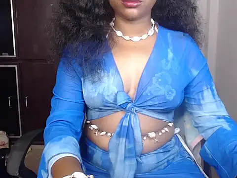 Snapshot of VixenNandhu chatting on 07-26-26, 03:24 VixenNandhu online show from 07-26-26, 03:24