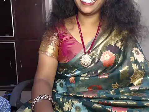 VixenNandhu online show from 04-17-26, 06:00