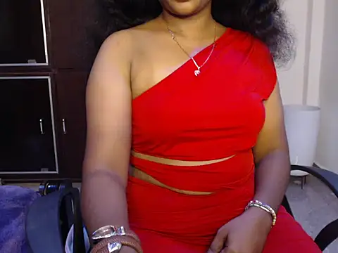 Snapshot of VixenNandhu chatting on 05-01-26, 06:24 VixenNandhu online show from 05-01-26, 06:24