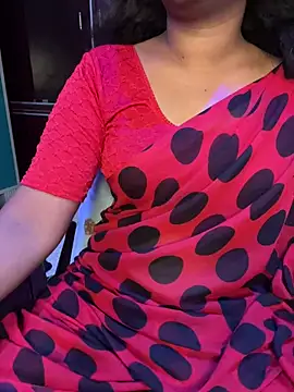 Snapshot of VixenNandhu chatting on 05-04-26, 09:50 VixenNandhu online show from 05-04-26, 09:50
