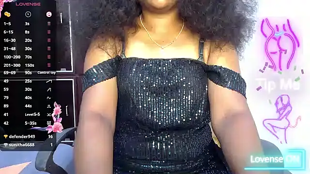 Snapshot of VixenNandhu chatting on 02-19-26, 05:32 VixenNandhu online show from 02-19-26, 05:32