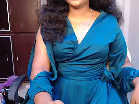 Snapshot of VixenNandhu chatting on 07-24-26, 10:06 VixenNandhu online show from 07-24-26, 10:06