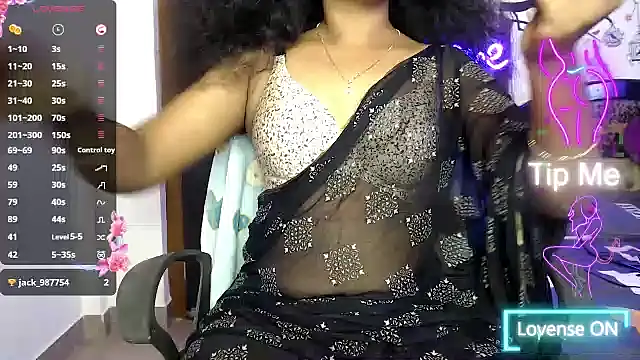 Snapshot of VixenNandhu chatting on 02-12-26, 03:39 VixenNandhu online show from 02-12-26, 03:39