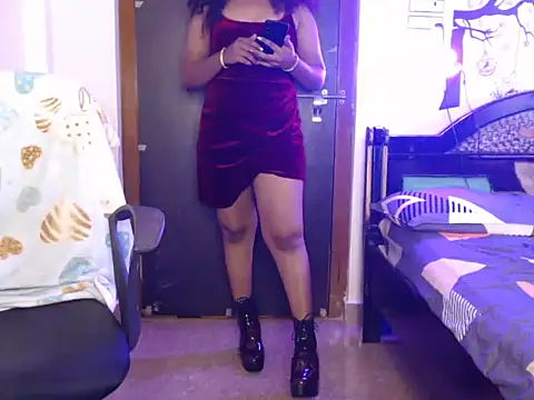 Snapshot of VixenNandhu chatting on 02-07-26, 06:10 VixenNandhu online show from 02-07-26, 06:10