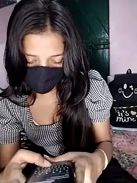 Naina-hott online show from 02-27-26, 07:35