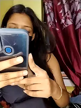 Snapshot of Naina-hott chatting on 05-07-26, 06:33 Naina-hott online show from 05-07-26, 06:33