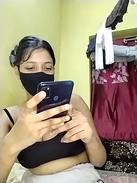 Snapshot of Naina-hott chatting on 06-01-26, 08:08 Naina-hott online show from 06-01-26, 08:08