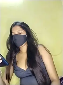 Snapshot of Naina-hott chatting on 05-08-26, 06:56 Naina-hott online show from 05-08-26, 06:56