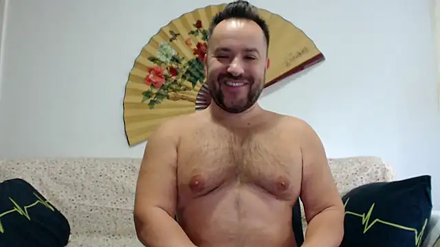 Snapshot of Hairy9inch chatting on 07-20-26, 10:39 Hairy9inch online show from 07-20-26, 10:39