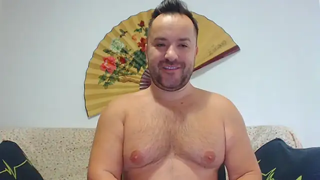 Snapshot of Hairy9inch chatting on 04-16-26, 10:05 Hairy9inch online show from 04-16-26, 10:05
