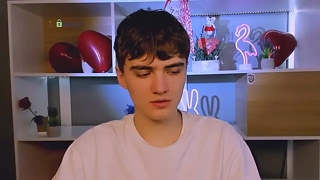 Snapshot of emil_lucky chatting on 02-16-26, 12:37 emil lucky online show from 02-16-26, 12:37