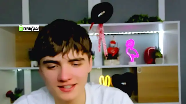 Snapshot of emil_lucky chatting on 02-19-26, 12:24 emil lucky online show from 02-19-26, 12:24