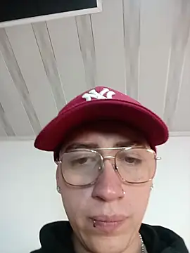 Emmanuel Lust online show from 02-21-26, 12:07