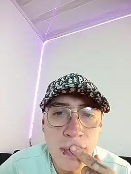 Emmanuel Lust online show from 02-17-26, 11:51