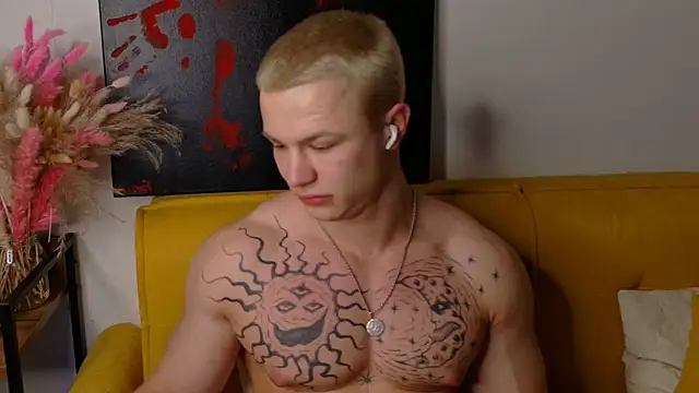 SterlingNoir online show from 04-27-26, 09:02