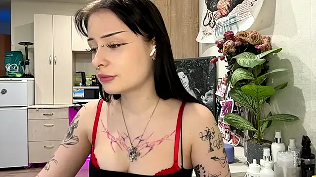 Snapshot of annicefeel chatting on 02-24-26, 02:29 annicefeel online show from 02-24-26, 02:29