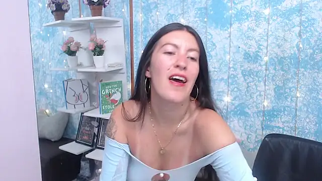 HannaOwen  online show from 03-24-26, 05:35